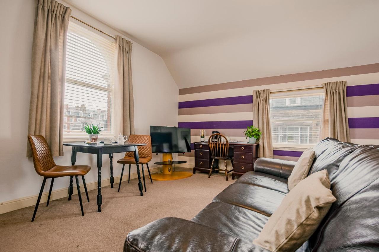 Rowntree Lodge Скарборо Екстер'єр фото